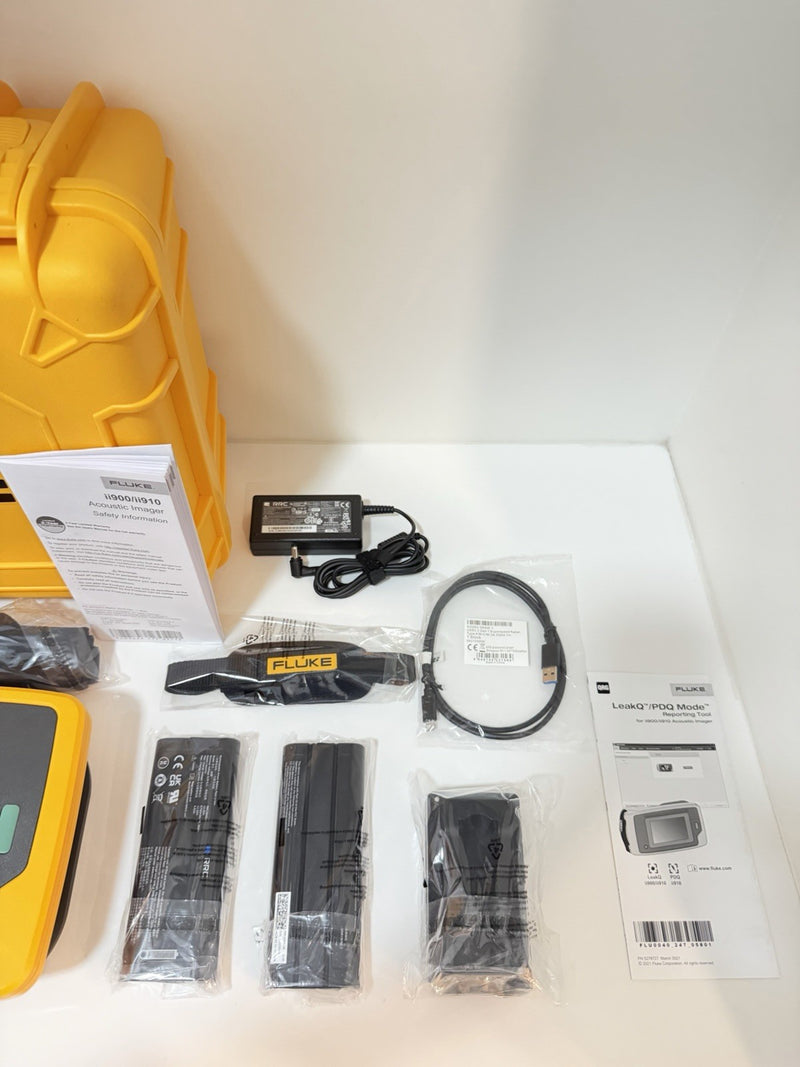 FLUKE ii910 ACOUSTIC IMAGER W/ ACCESSORIES FREE SHIPPING (NEW)
