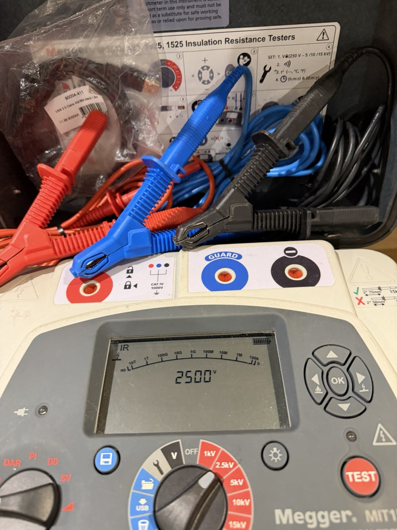 MEGGER MIT1525 15 KV HIGH VOLTAGE INSULATION RESISTANCE TESTER WITH CABLES - TESTED