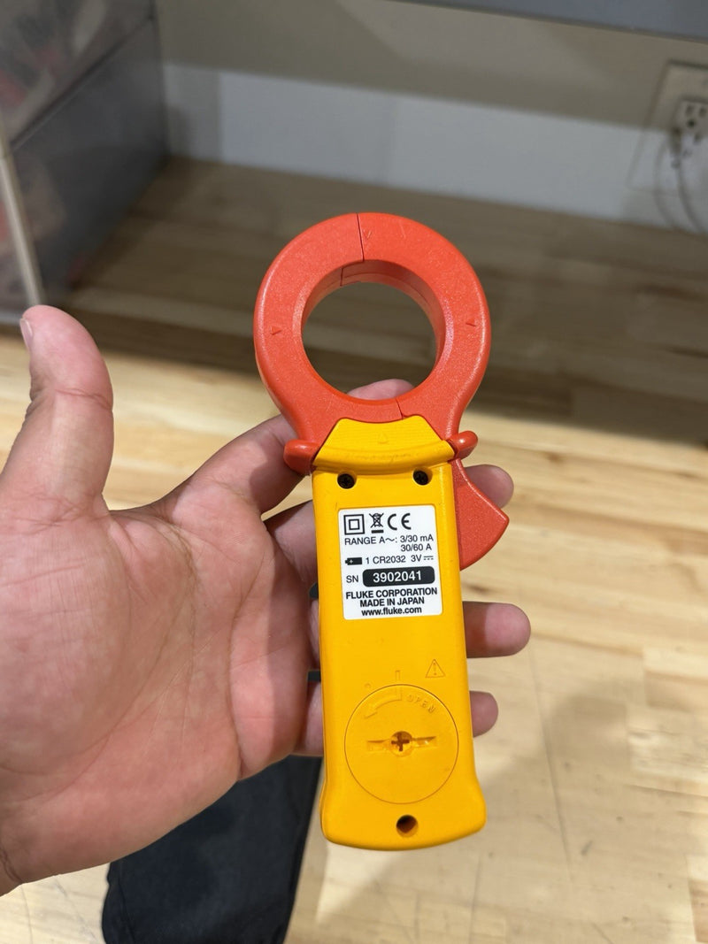 FLUKE 360 AC LEAKAGE CURRENT CLAMP METER (TESTED) FREE SHIPPING