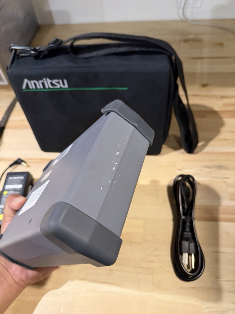ANRITSU SITE MASTER S251A ANALYZER WITH CHARGER TESTED