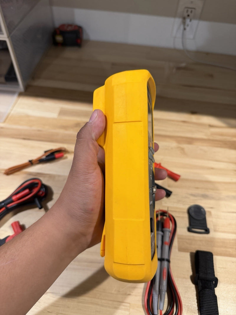FLUKE 87V-MAX/E2 INDUSTRIAL COMBO KIT TESTED