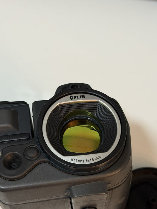 FLIR T440 THERMAL IMAGING CAMERA WITH ACCESSORIES & CASE TESTED