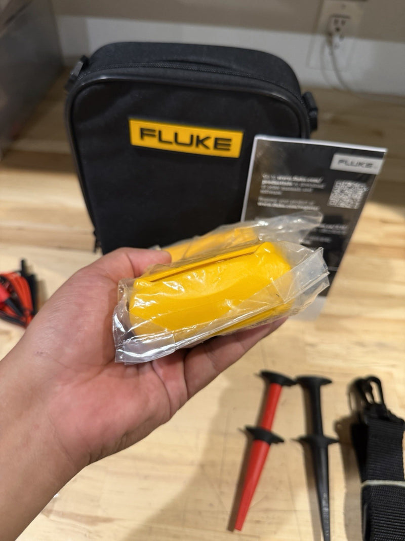 FLUKE 709H PRECISION HARR CALIBRATOR KIT (NEW SEALED) FREE SHIPPING
