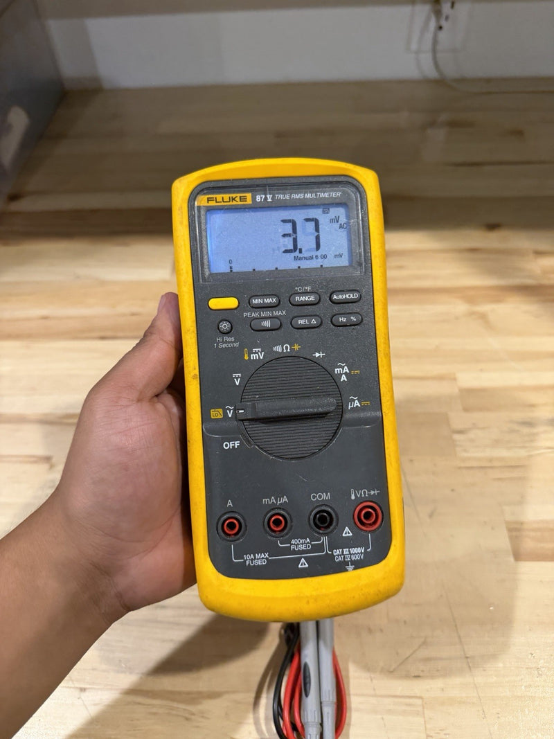 FLUKE 87V TRUE RMS MULTIMETER WITH LEADS TESTED