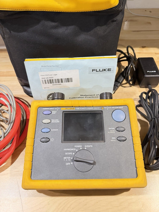 FLUKE 1735 THREE-PHASE POWER LOGGER W/ PROBES & CHARGER - FREE SHIPPING - TESTED