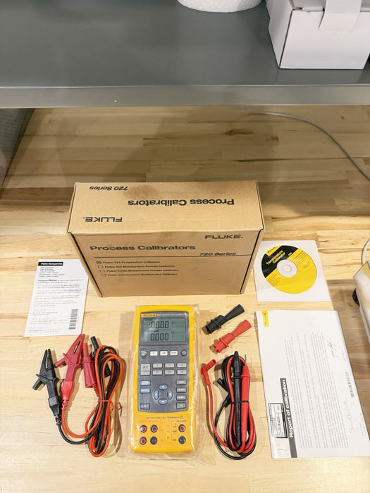 FLUKE 724 TEMPERATURE CALIBRATOR METER / NEW SEALED - FREE SHIPPING (TESTED) NEW