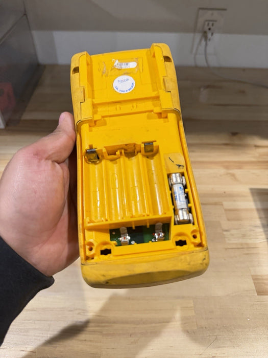 FLUKE 189 TRUE RMS MULTIMETER FOR PARTS