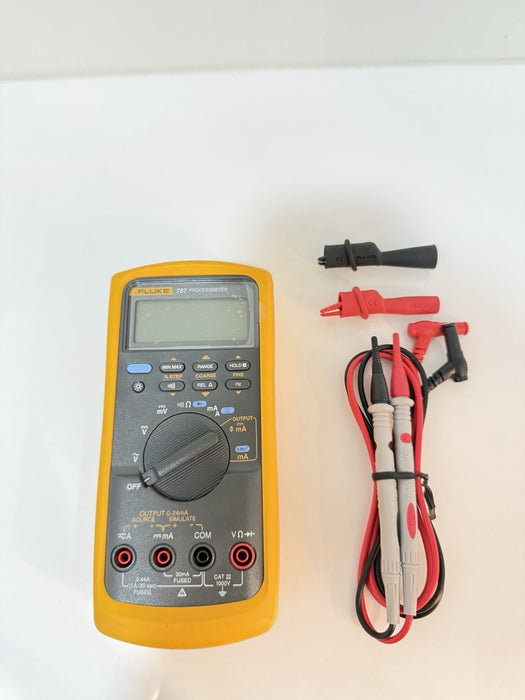 FLUKE 787 PROCESSMETER W/LEADS (SHIPS FAST) FREE SHIPPING (TESTED)