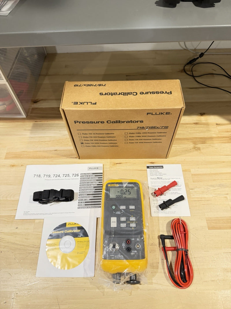 FLUKE 718 300G PRESSURE CALIBRATOR (NEW FACTORY SEALED) FREE SHIPPING