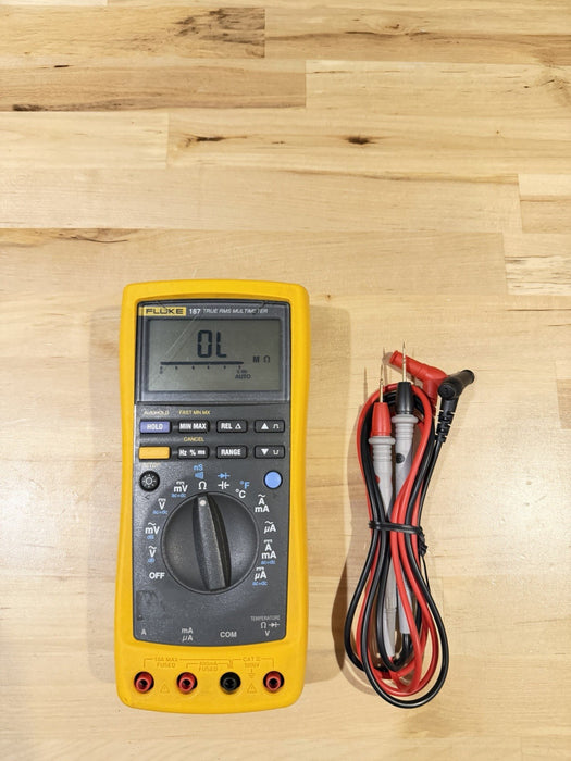 FLUKE 187 TRUE RMS MULTIMETER WITH LEADS TESTED