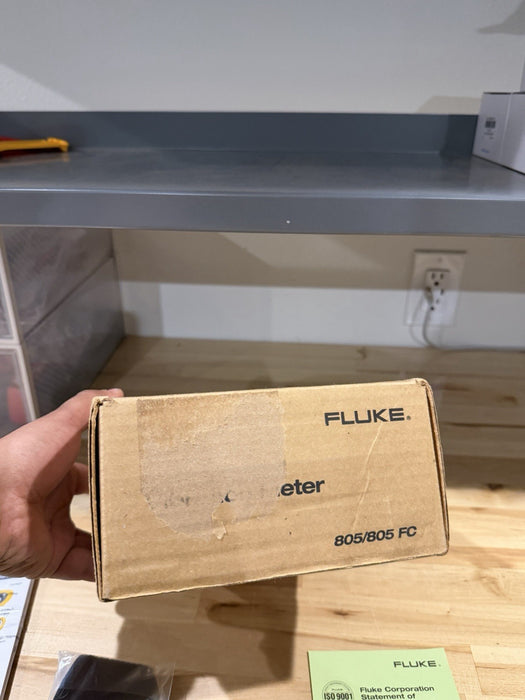 FLUKE 805 FC VIBRATION METER W / ACCESSORIES (NEW FACTORY SEALED) SHIPS FAST