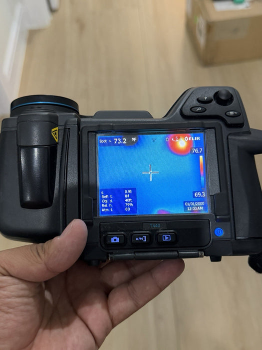 FLIR T440 THERMAL IMAGING CAMERA WITH ACCESSORIES & CASE TESTED