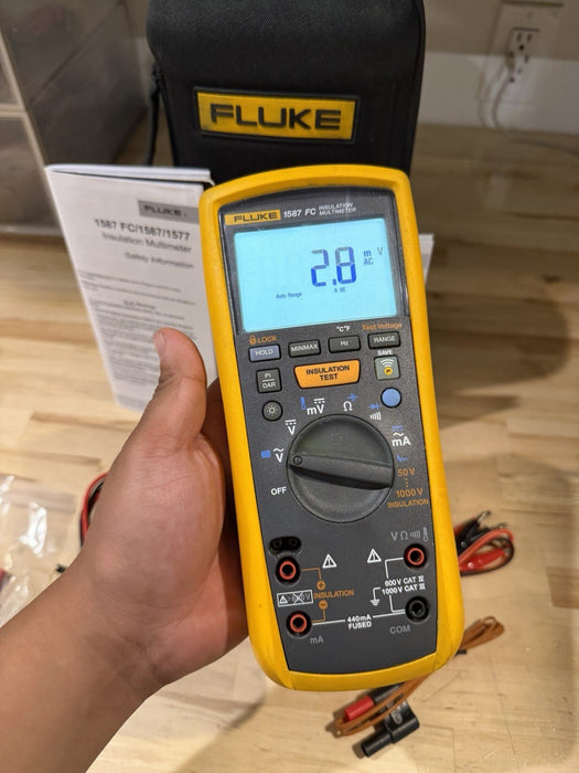 FLUKE 1587 FC 2 IN 1 HANDHELD DIGITAL INSULATION MULTIMETER WITH ACCESSORIES