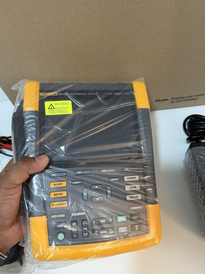 FLUKE 190-202-III 2CH 200MHZ 5GSS SCOPEMETER CALIBRATED 2024