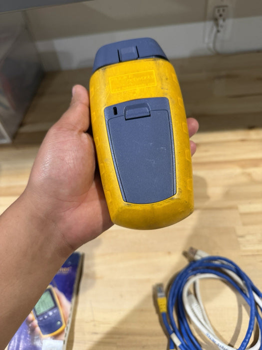 FLUKE NETWORKS MICROSCANNER 2 W/ BAG & MANUAL / SHIPS FAST
