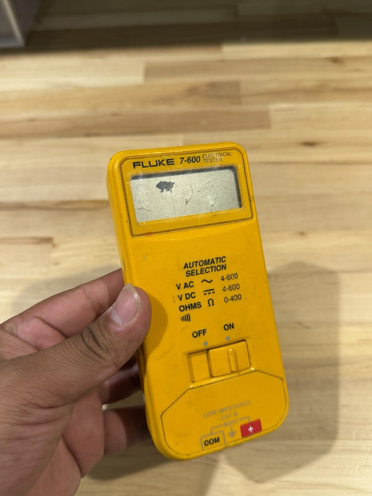 FLUKE 7-600 ELECTRICAL TESTER (FOR PARTS ONLY) - FREE SHIPPING (PARTS)