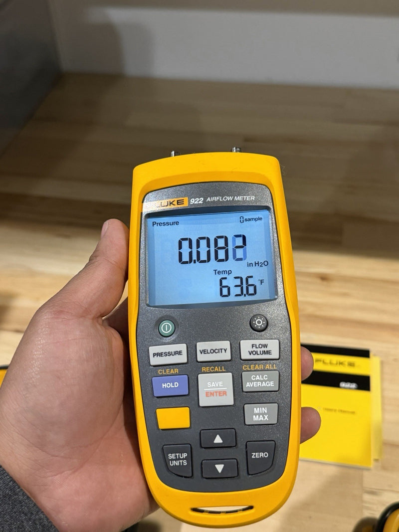 FLUKE 922 AIRFLOW METER WITH ACCESSORIES
