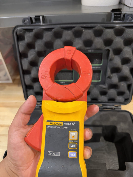 FLUKE 1630-2 FC EARTH GROUND CLAMP METER TESTED