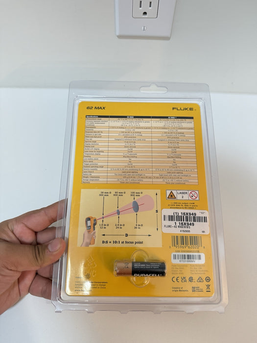 FLUKE 62 MAX INFRARED THERMOMETER (NEW FACTORY SEALED) SHIPS FAST
