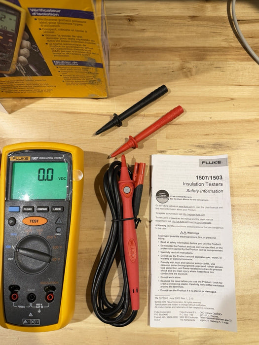 FLUKE 1507 INSULATION MULTIMETER W/ LEADS & CLIPS - SHIPS FAST (NEW)