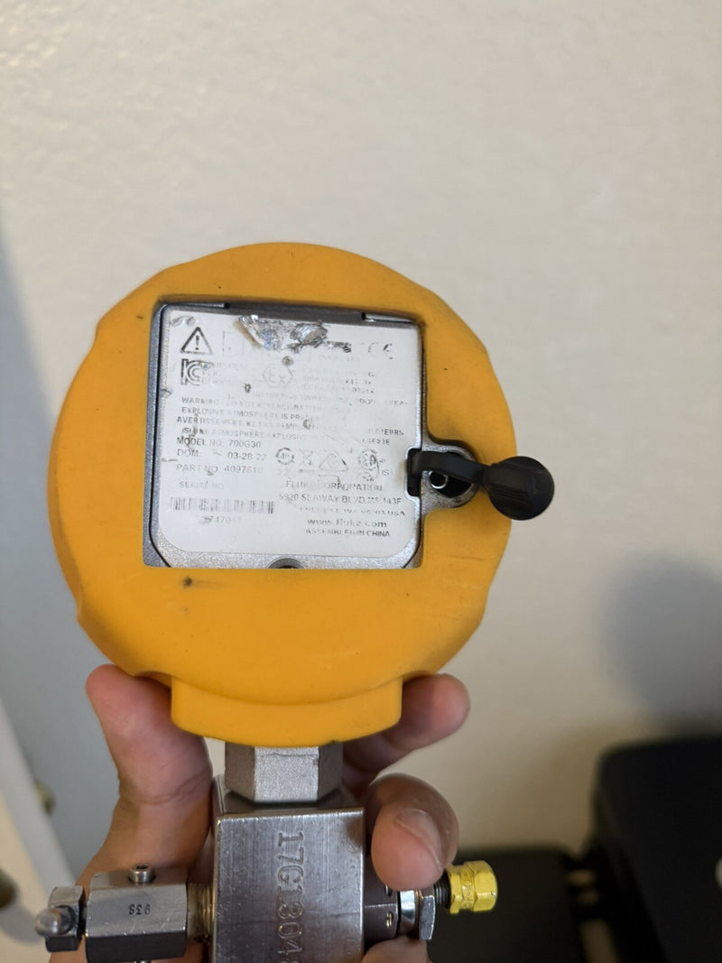 FLUKE 700G30 5000 PSIG DIGITAL TEST CALIBRATION PRESSURE GAUGE