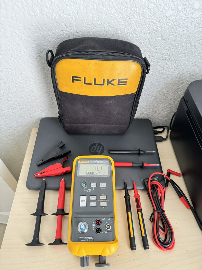 FLUKE 718-300G PRESSURE CALIBRATOR LEADS & ACCESSORIES