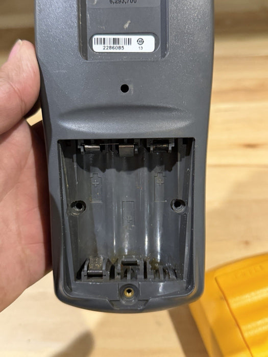 FLUKE 1524 REFERENCE THERMOMETER (PARTS ONLY) FOR PARTS - SHIPS FAST