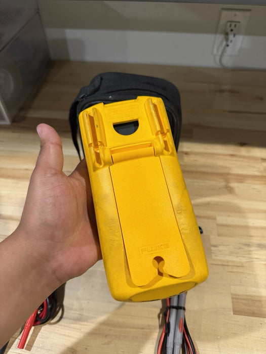 FLUKE 87V TRUE RMS MULTIMETER KIT W/ LEADS (TESTED) SHIPS FAST