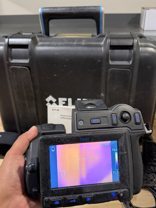 FLIR T640 THERMAL IMAGING CAMERA WITH ACCESSORIES TESTED