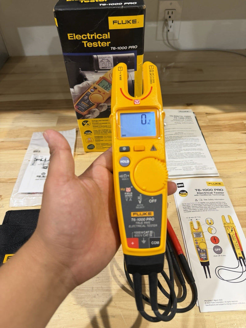 FLUKE T6-1000 PRO ELECTRICAL TESTER FIELDSENSE 1000V AC/DC SHIPS FAST