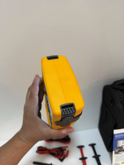 FLUKE 754 DOCUMENTING PROCESS CALIBRATOR WITH ACCESSORIES NEW