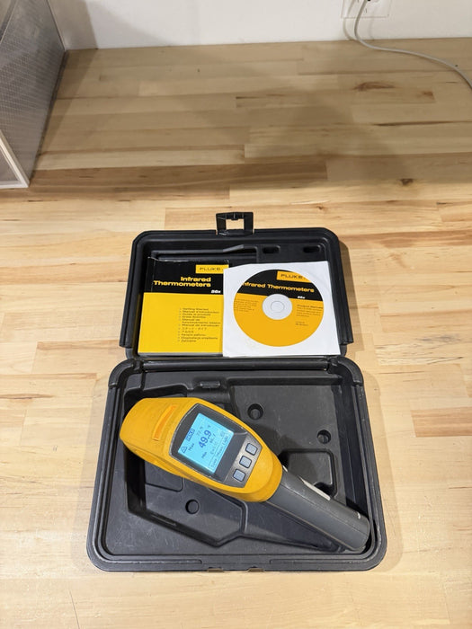 FLUKE 568 IR THERMOMETER WITH CASE TESTED