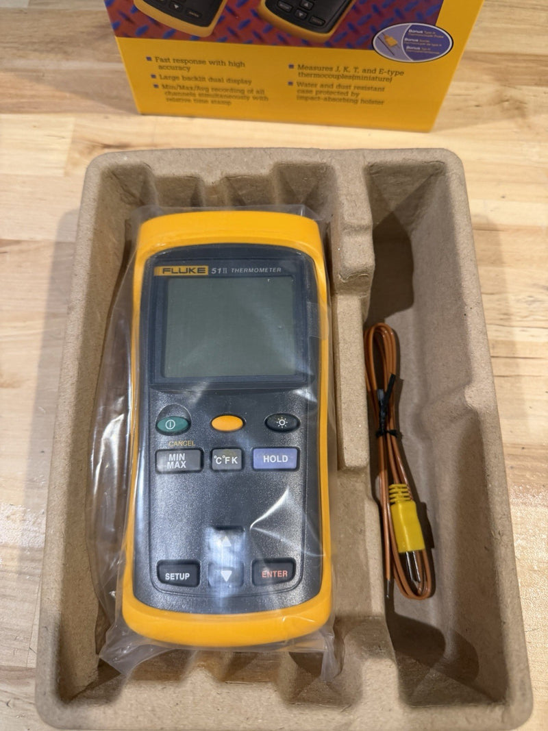 FLUKE 51 II THERMOCOUPLE THERMOMETER- SHIPS FAST (NEW)