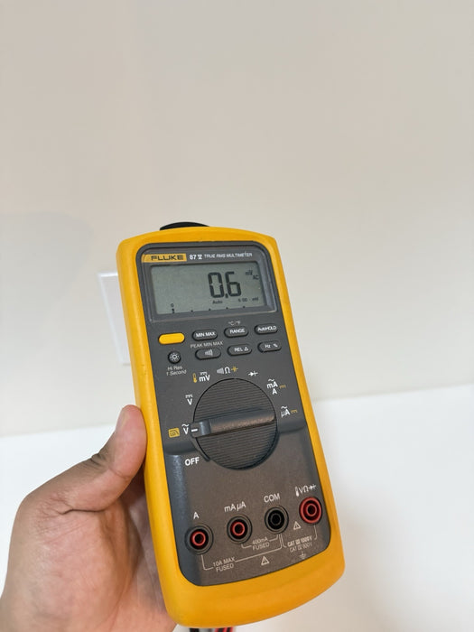 FLUKE 87V TRUE RMS MULTIMETER W/ LEADS - TESTED (SHIPS FAST)