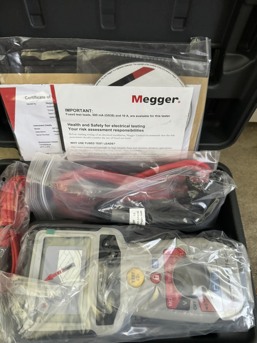 MEGGER MIT400/2 INSULATION & CONTINUITY TESTER WITH LEADS NEW