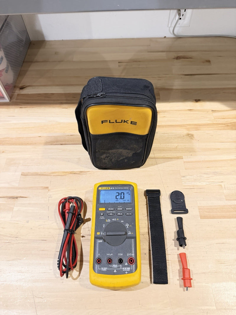 FLUKE 87V TRUE RMS MULTIMETER W/ LEADS (TESTED) SHIPS FAST