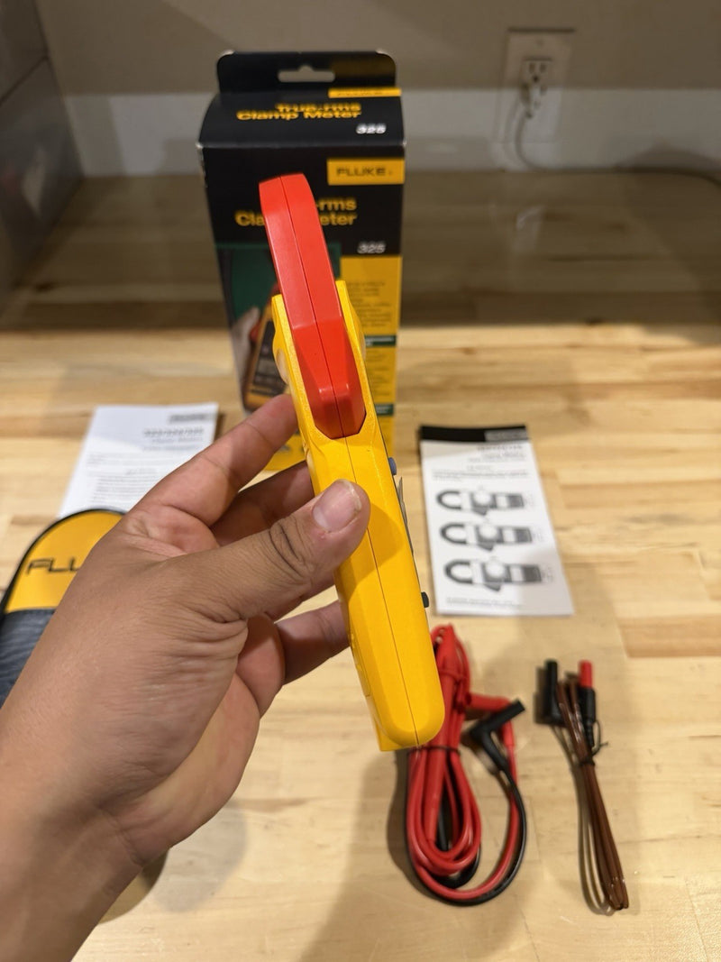 FLUKE 325 TRUE RMS CLAMP METER SHIPS FAST - NEW