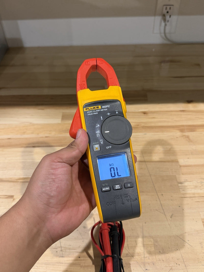 FLUKE 902 FC HVAC CLAMP METER TRUE RMS W / LEADS & CLIPS - SHIPS FAST