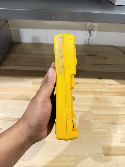 FLUKE 189 TRUE RMS MULTIMETER (PARTS ONLY)  FOR PARTS - SHIPS FAST