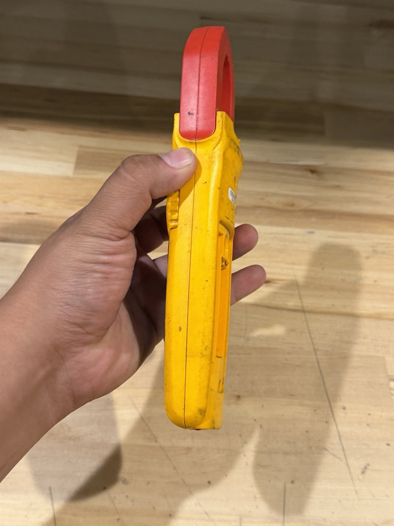 FLUKE 325 TRUE RMS CLAMP METER (PARTS ONLY) FOR PARTS - SHIPS FAST