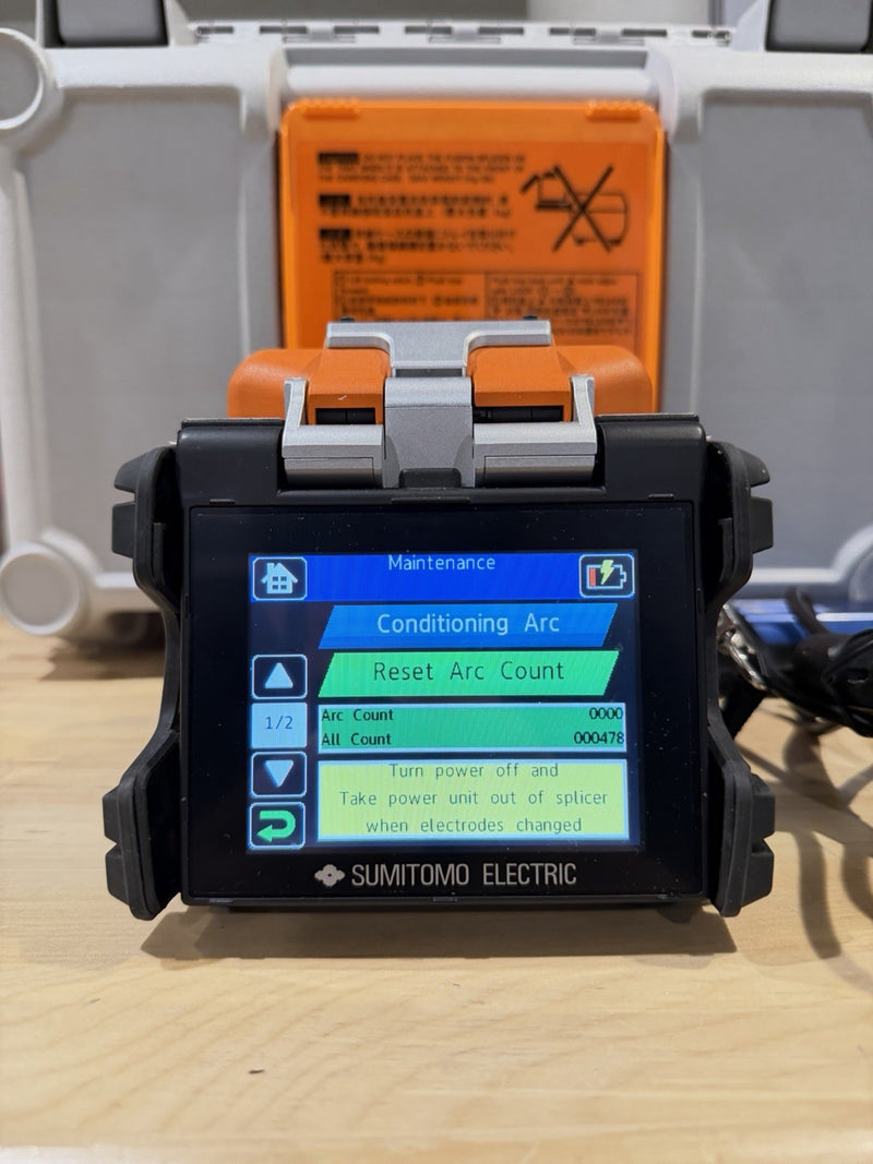 SUMITOMO ELECTRIC TYPE-Q101-M12 MASS FUSION SPLICER TESTED