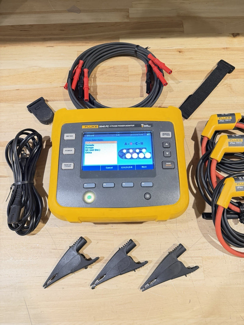 FLUKE 3540 FC 3-PHASE POWER MONITOR W/ ACCESSORIES (TESTED) FREE SHIPPING