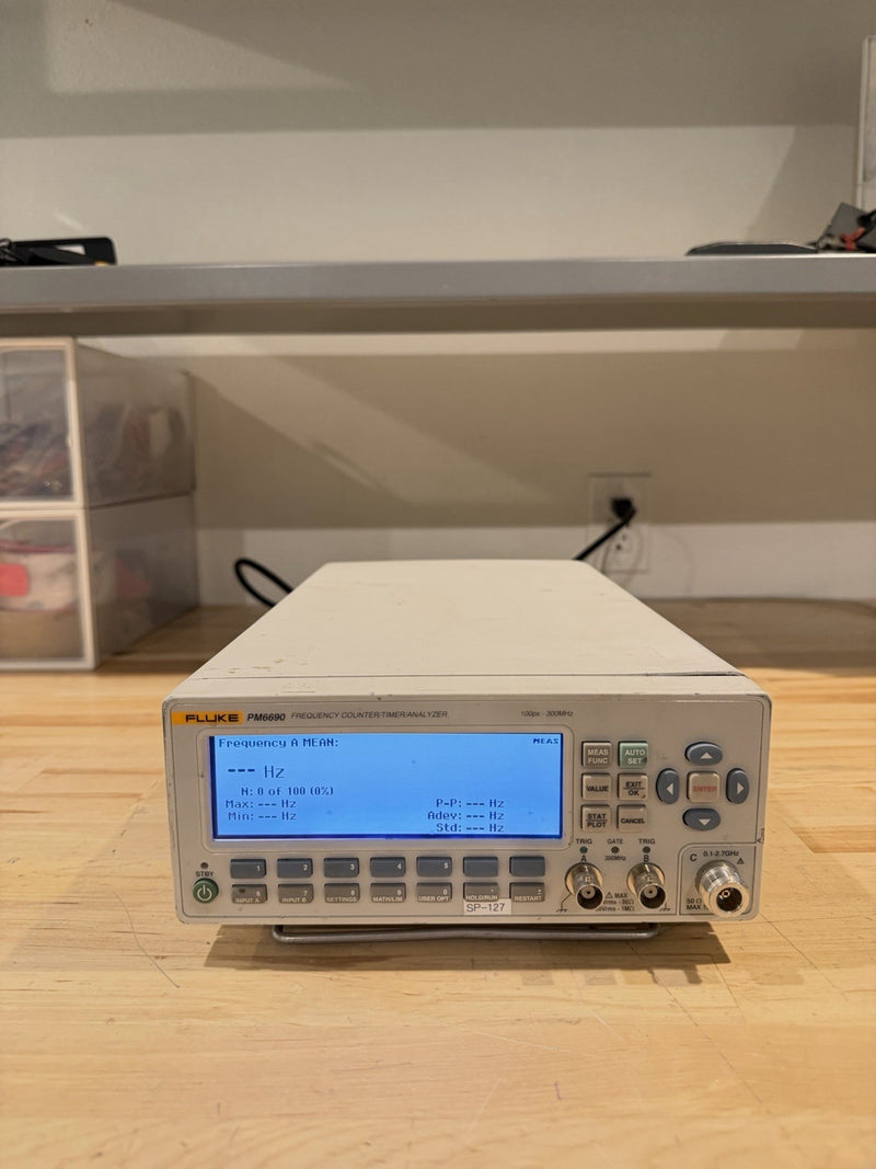 FLUKE PM6690 FREQUENCY COUNTER / TIMER ANALYZER (TESTED) SHIPS FREE