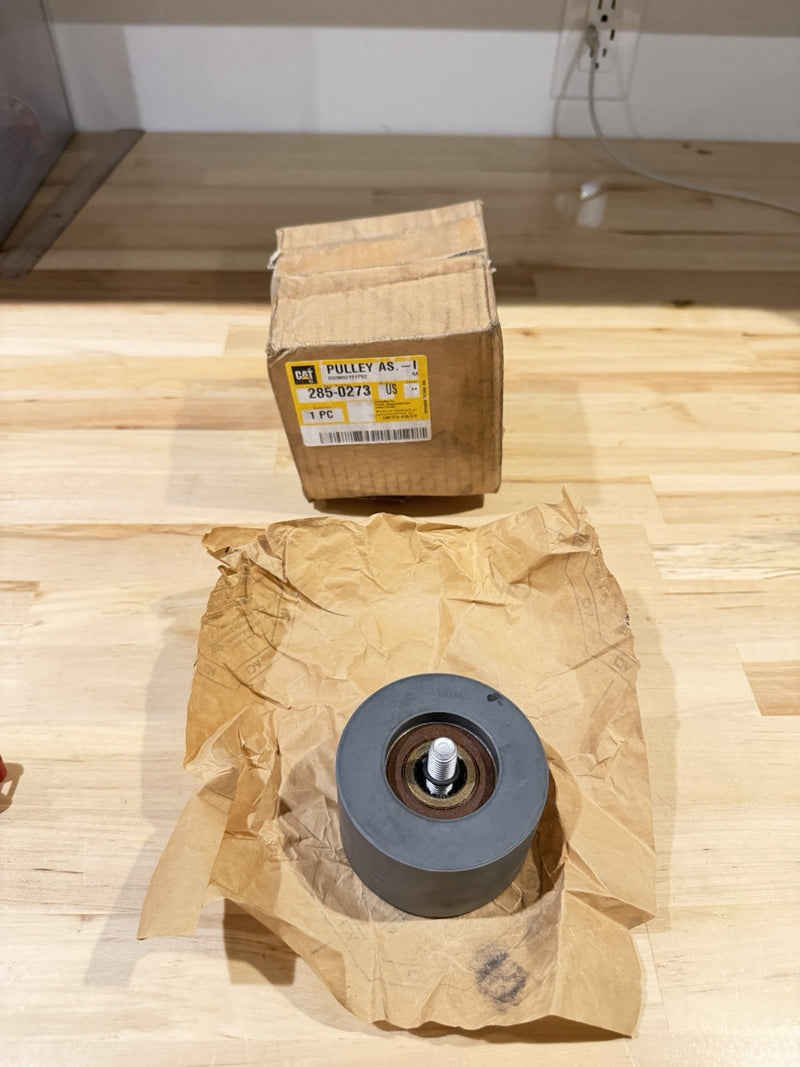 CAT 285-0273 PULLEY ASSEMBLY