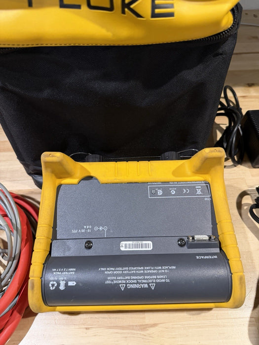 FLUKE 1735 THREE-PHASE POWER LOGGER W/ PROBES & CHARGER - FREE SHIPPING - TESTED