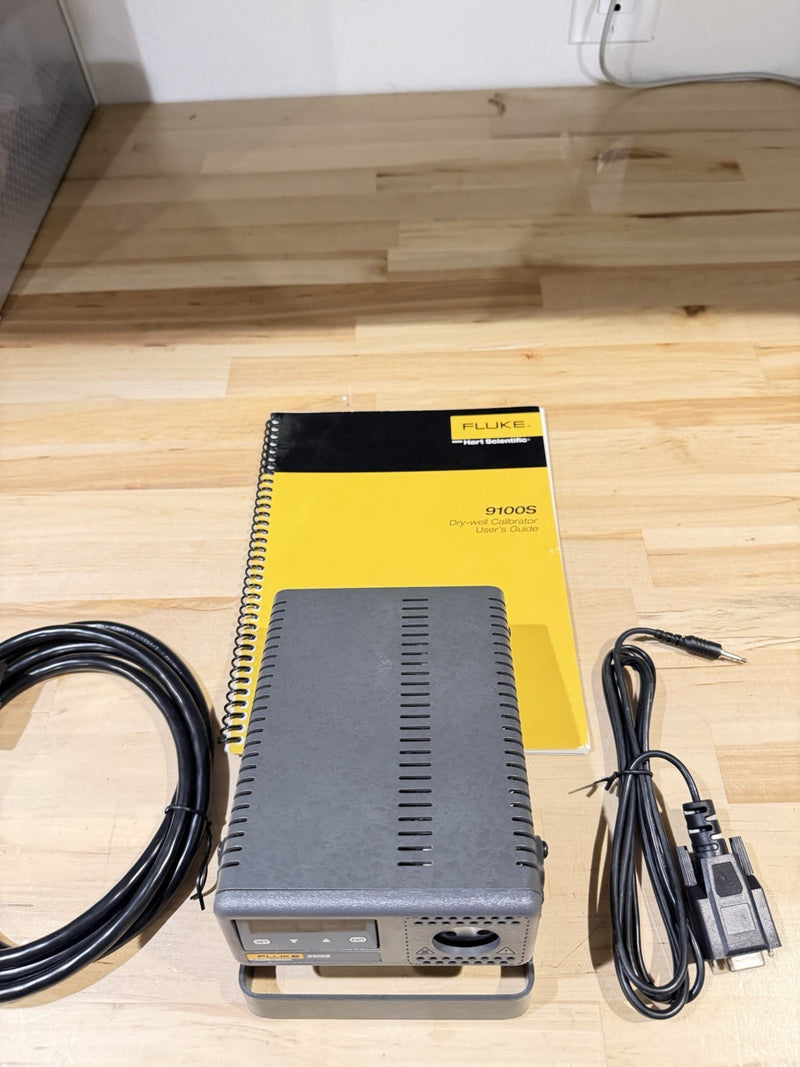 FLUKE CALIBRATION 9100S DRY WELL TEMPERATURE CALIBRATOR