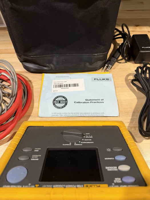 FLUKE 1735 THREE-PHASE POWER LOGGER W/ PROBES & CHARGER - FREE SHIPPING - TESTED