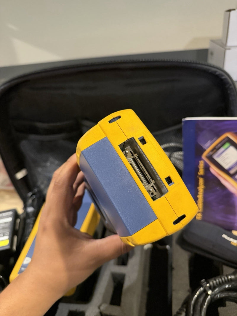 FLUKE NETWORKS DTX-1800 DTX CABLE ANALYZER KIT & PLA001 TESTED