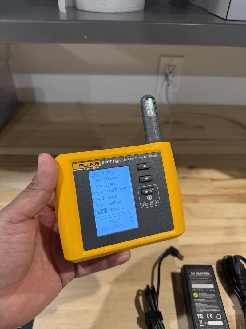 FLUKE BIOMEDICAL SPOT LIGHT SPO2 FUNCTIONAL TESTER WITH CHARGER