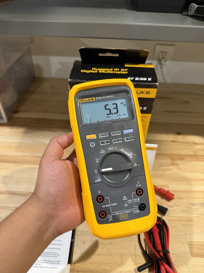 FLUKE 27 II TRUE RMS MULTIMETER CALIBRATED -SHIPS FAST (NEW SEALED)